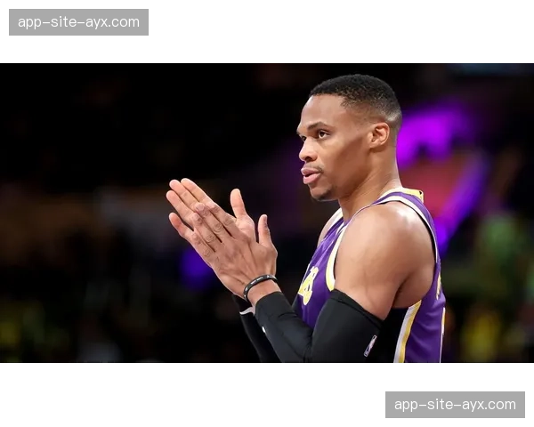 加纳乔面对旧主表现灾难，三射零正外加两次业余失误遭球迷狂嘘